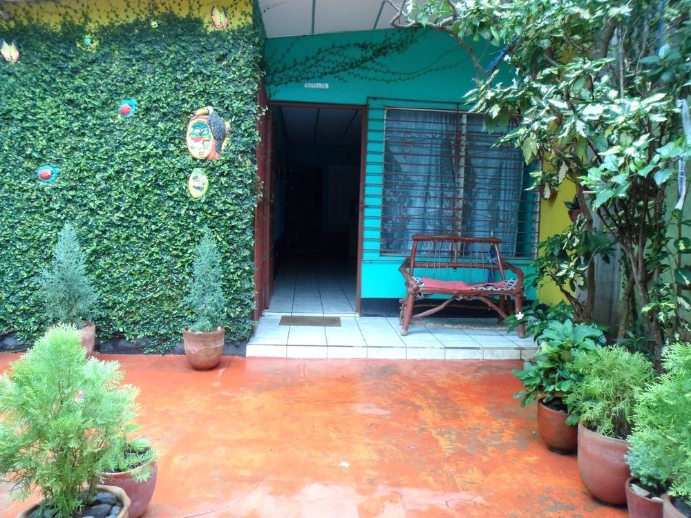 Hostal Nicaragua Guest House Managua Exteriör bild